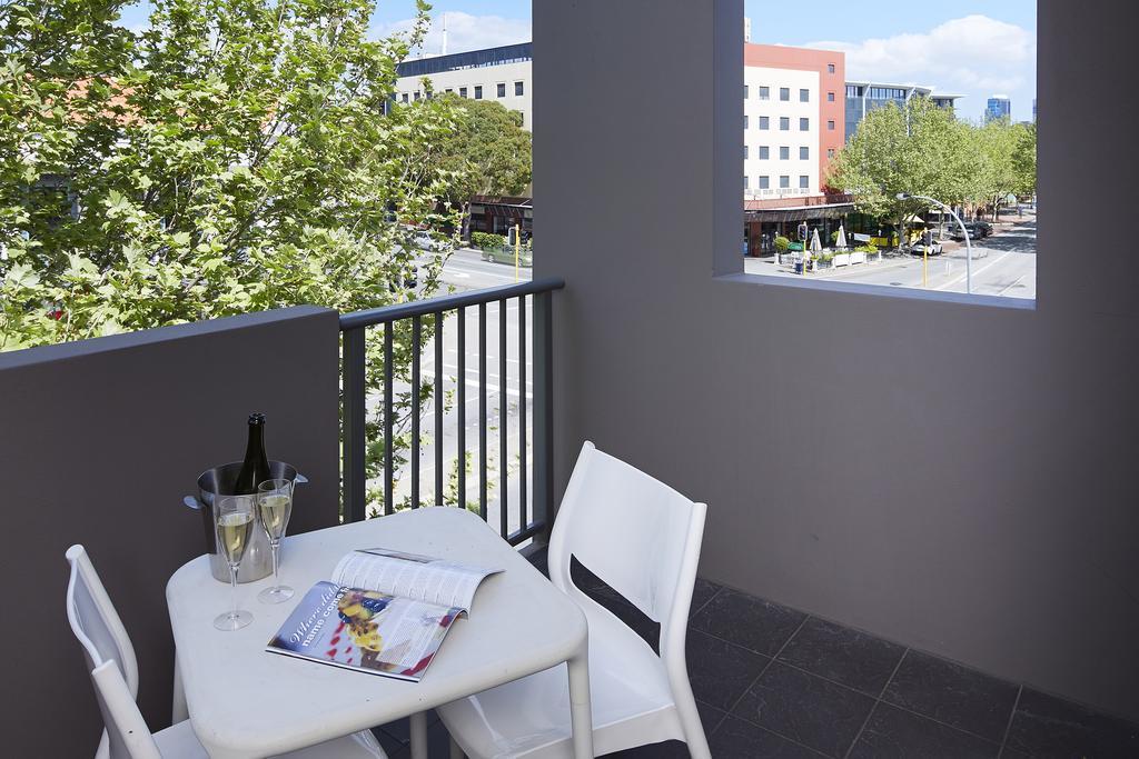 East Perth Suites Hotel 외부 사진
