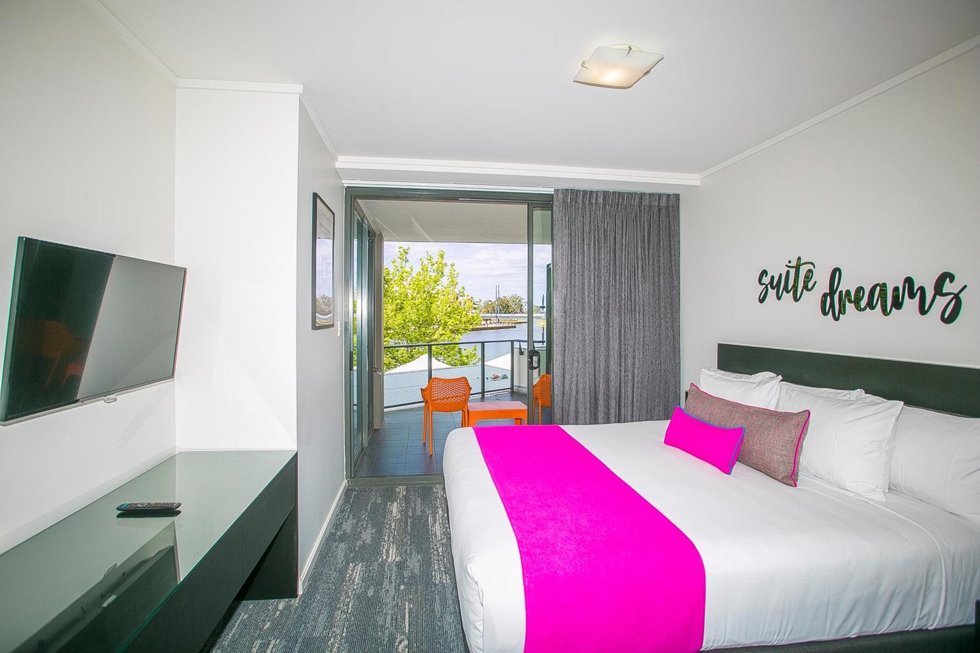 East Perth Suites Hotel 외부 사진